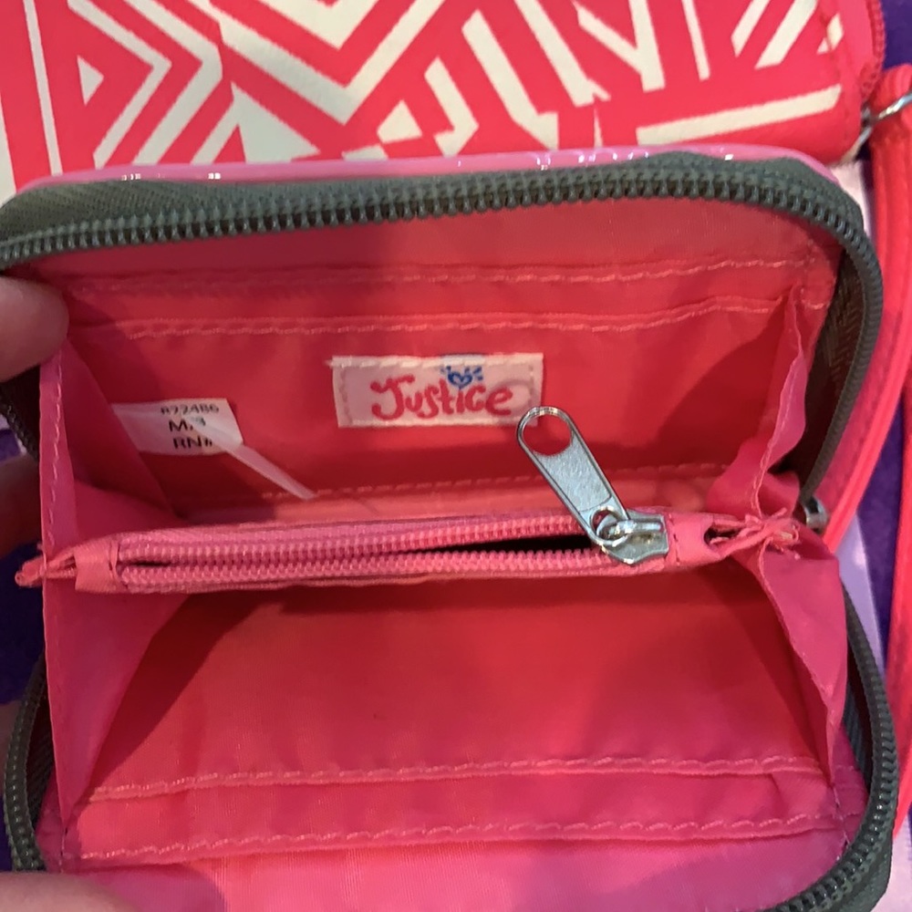 Wallets - Picture 4 of 7